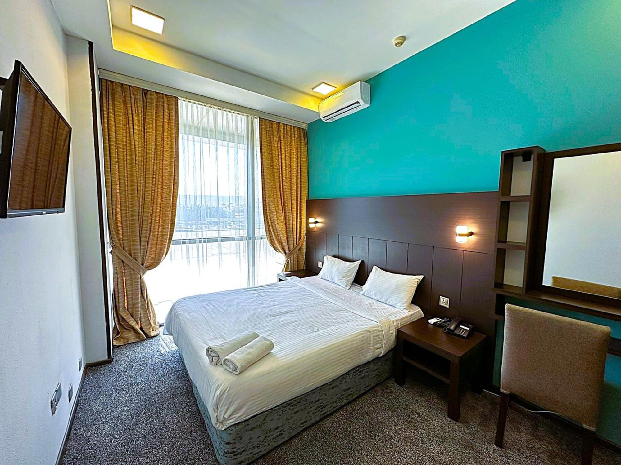 Crossway 3* Baku
