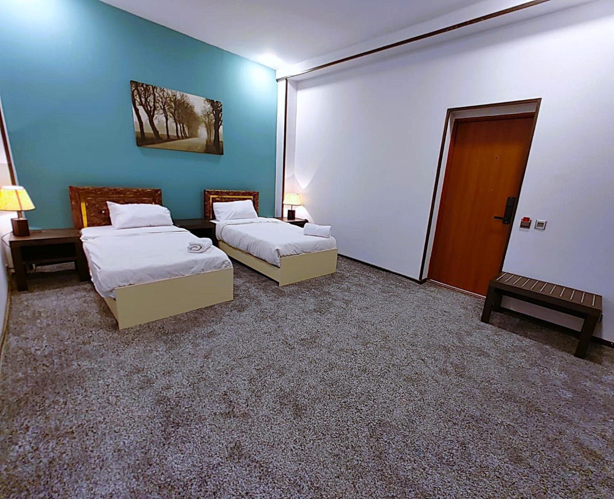 Hotel Crossway