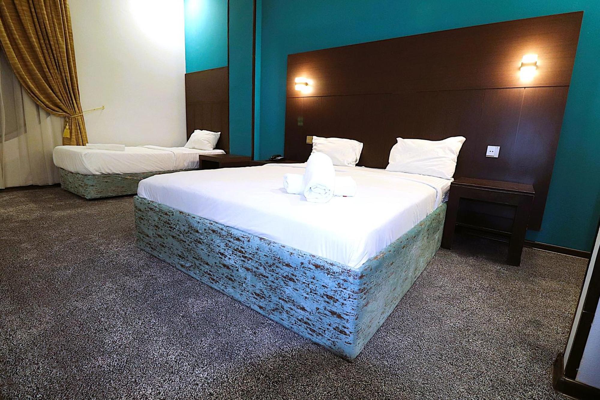 Hotel Crossway