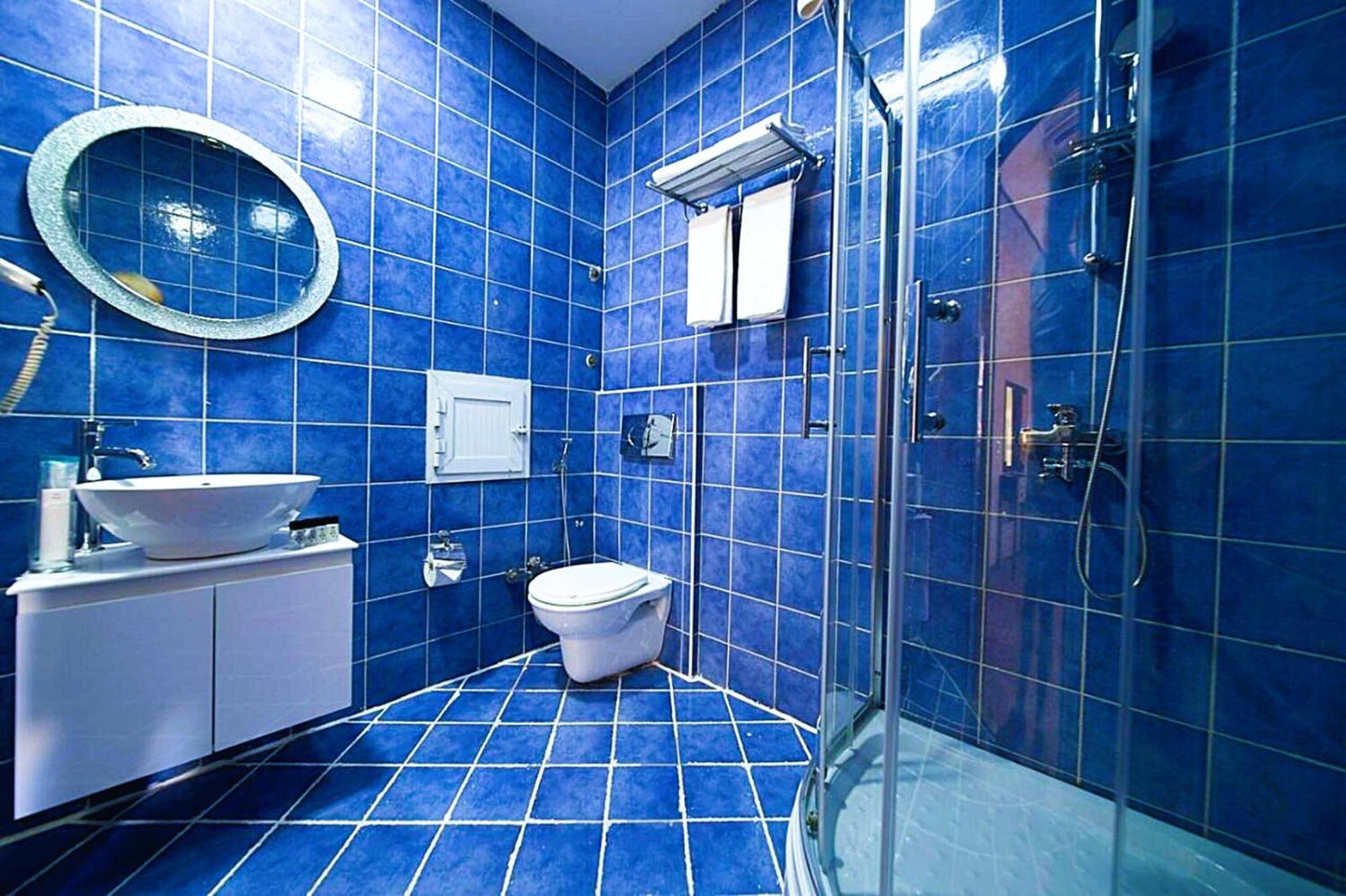 Crossway Hotel 3*