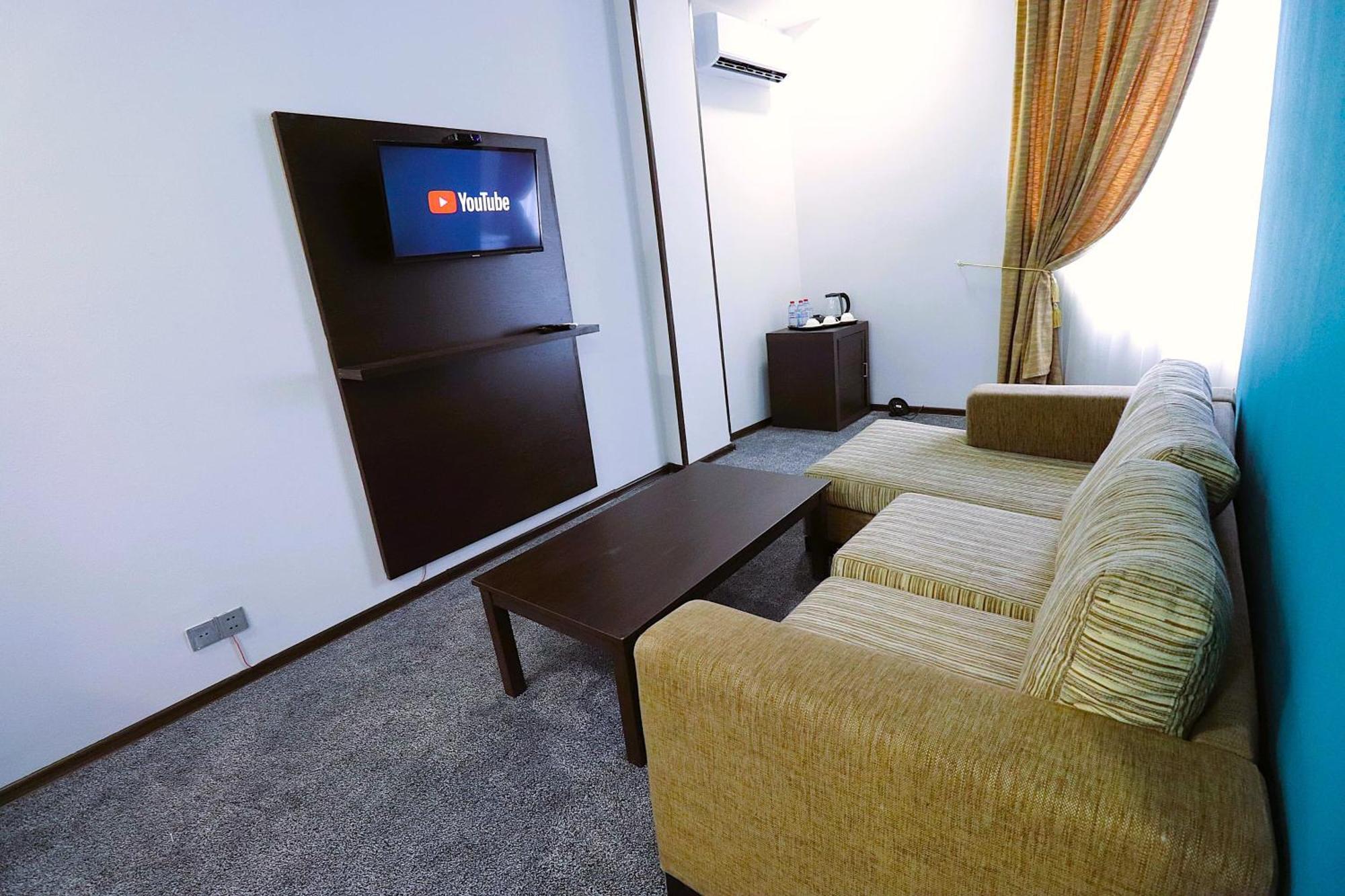Crossway Hotel Masazir