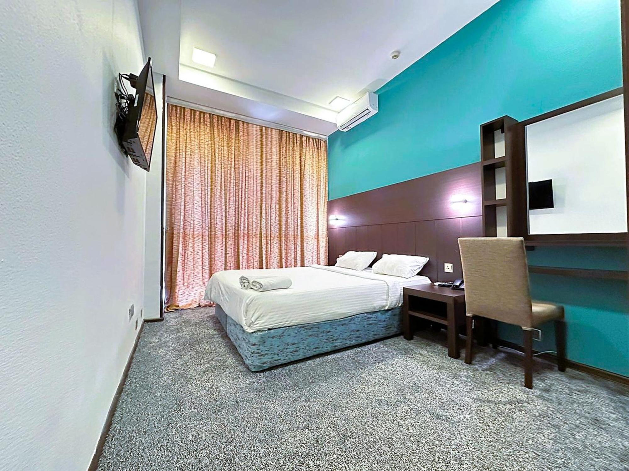 Hotel Crossway