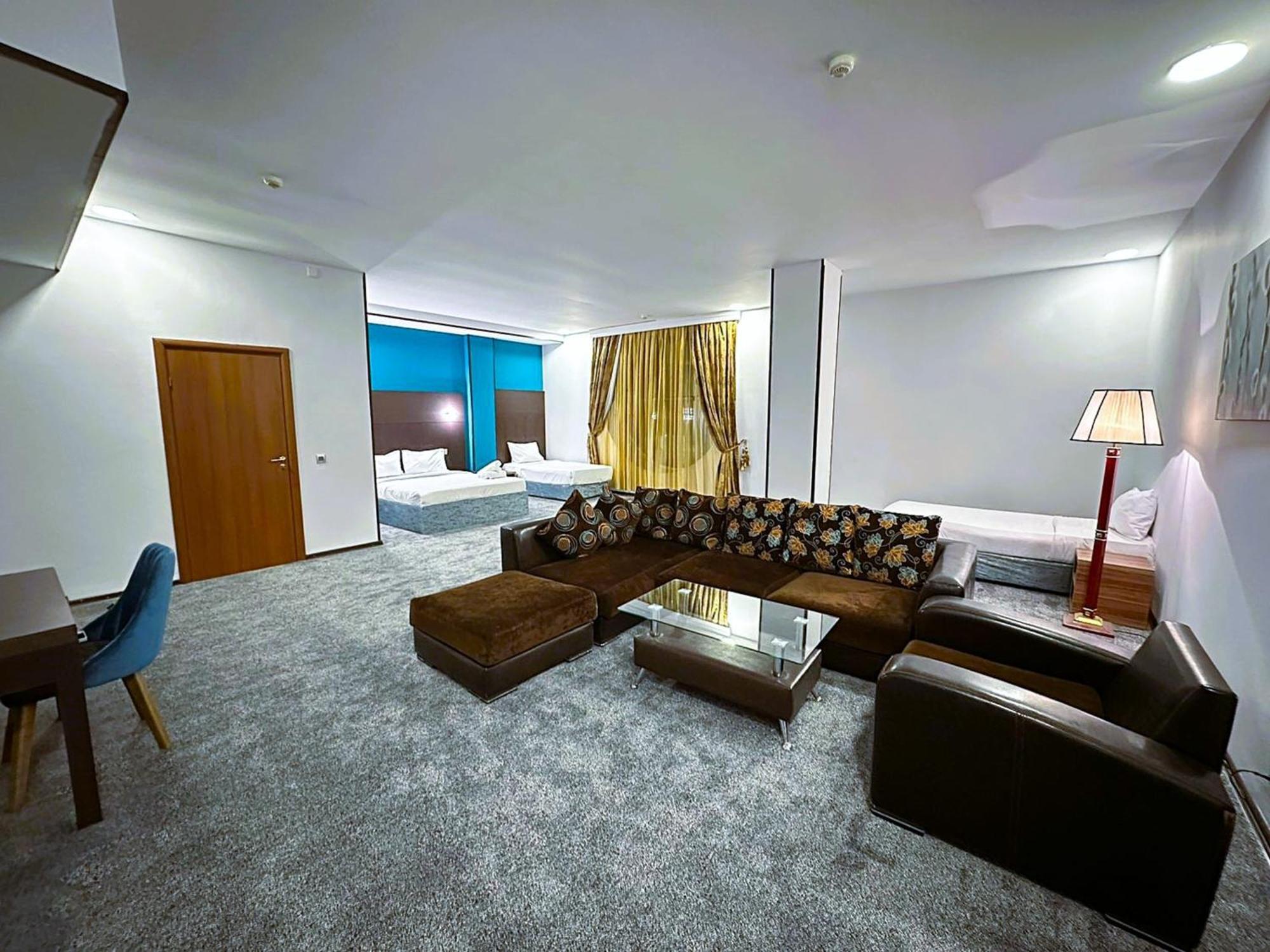 Crossway 3*